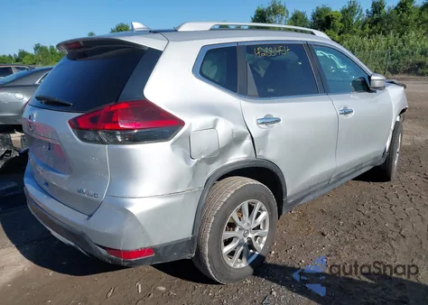 2018 Nissan Rogue Sv z USA, uszkodzony, nr VIN 5N1AT2MV7JC700400